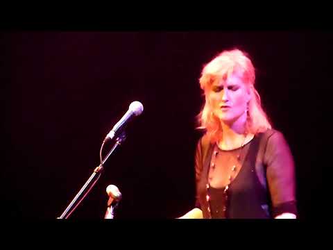Eddi Reader - Patience of Angels (Manchester 2012)