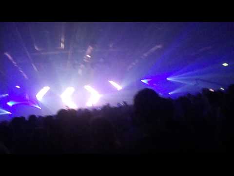 Tiesto @ Energy 2011 8/22 Steve Angello - Rave n' Roll