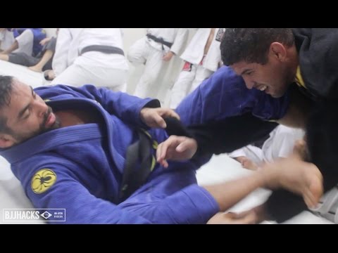 MMA fighters train BJJ in the gi! Leo Santos & Yan Cabral sparring || In the Gym with BJJ Hacks