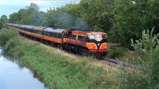 preview picture of video '083 & MK2s on 1605 Fridays only Dublin Connolly-Sligo west of Maynooth 19-August-2005'