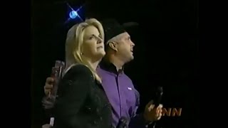 Garth Brooks &amp; Trisha Yearwood | In Another's Eyes (live @ grand ole opry)