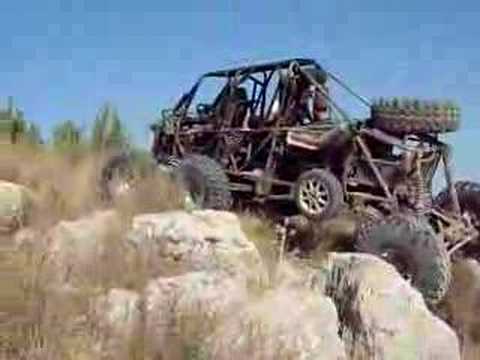 Baruch 6x6 - rock crawling - up the rock 2