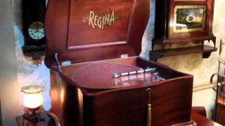 Adeste Fidelis --played on the Regina music box