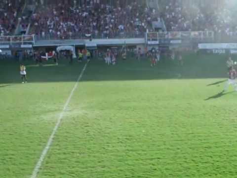 Linda festa na arena... estreia do bandeirão!