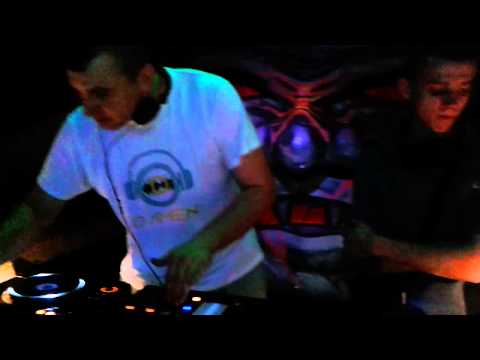 DAMIEN - V NOC ZAGŁADY - OMEN PŁOŚNICA [HD]