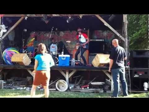 ChildChildren live at Water in the Ditch 2012 - YouTube