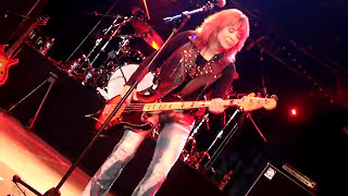 A Girl Like Me (live in Moscow) - Suzi Quatro