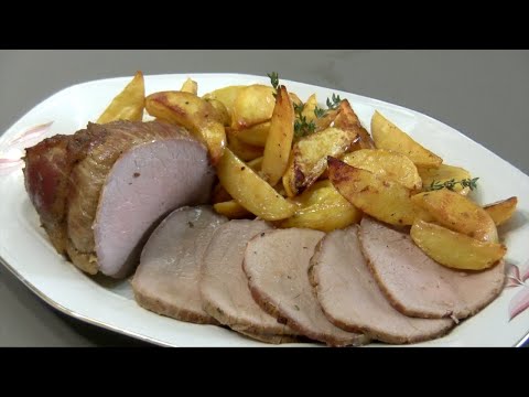 Arrosto di vitello con patate, morbidissimo e speziato. Ricetta