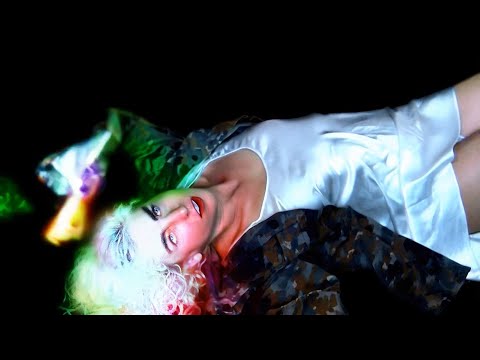 Kap Bambino - Parasite (Official Music Video)