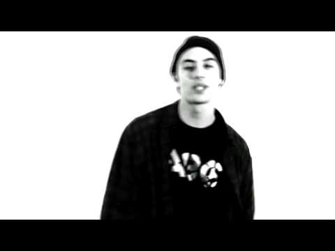 David Dallas - Get Out The Way (Remix) feat Mr Sicc and Tek