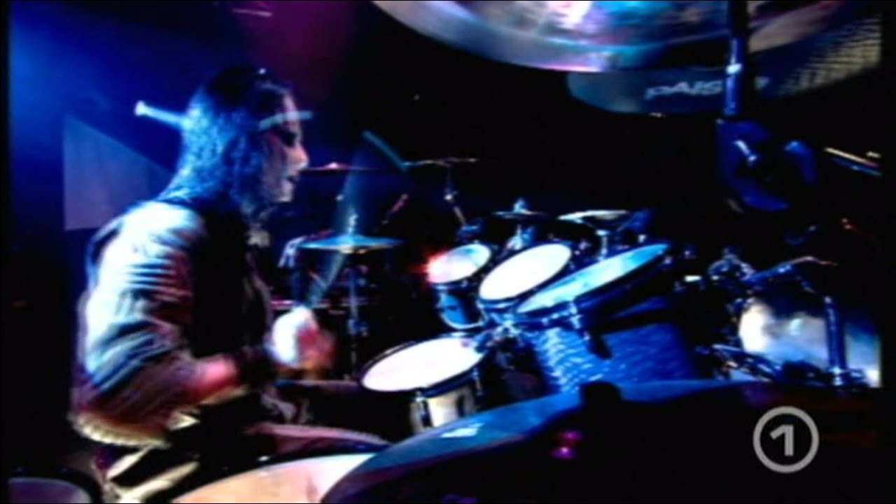 Slipknot - Joey Jordison Drum cam - People=Shit (Live at London 2002) - YouTube