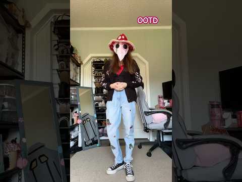 4th OOTD! 🍄❤️ #ootd #fashion #plaguedoctor #mushroom #shorts #goth #shortvideo #cosplay