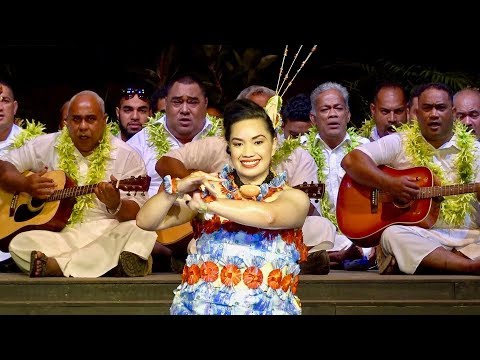 1. Soana Falahola Aleva - Miss Tuitui Fashion - Miss Heilala Tau'olunga 2019