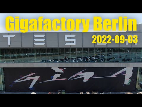 Giga Berlin | 2022-09-03 | Tesla Lobby