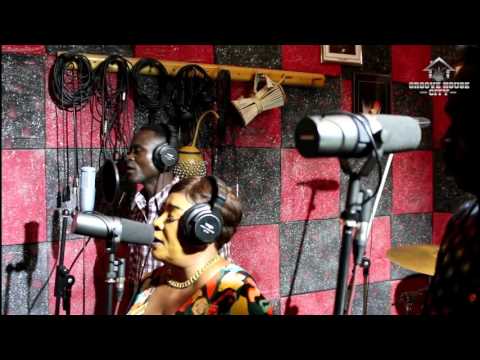 YAW SARPONG - EWURADE NA AYE ( STUDIO LIVE )