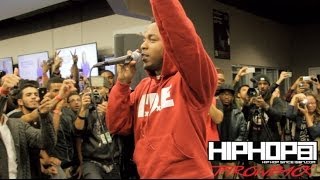 Kendrick Lamar Performs &quot;Backseat Freestyle&quot; Best Buy (Throwback Video)