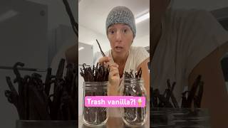 Download lagu Vanilla beans can be used in so many ways- in vodka, for baking, grind up for a hot chocolate drink! mp3