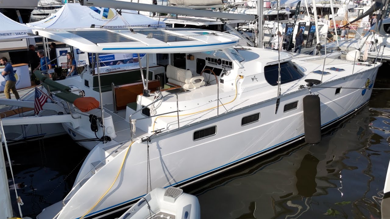 ⛵️ Our hurricane-damaged catamaran in JUST 3-7 years ;)