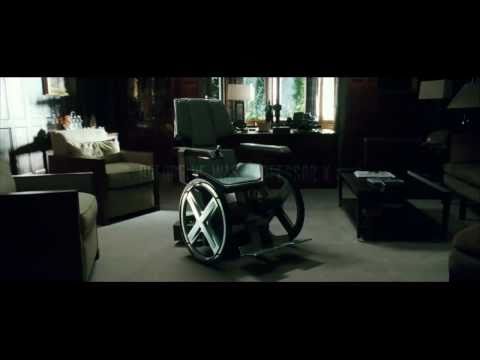 Yes Man (Clip 'Costume Party')