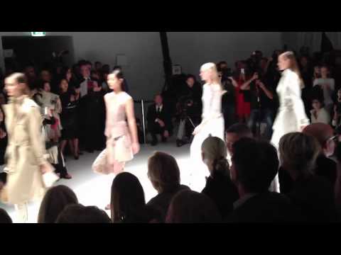 VIDEO SFILATE DONNA MILANO S/S 2013 -  SALVATORE FERRAGAMO