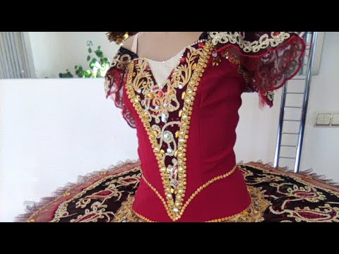 Stage costume F 0075 - video 4