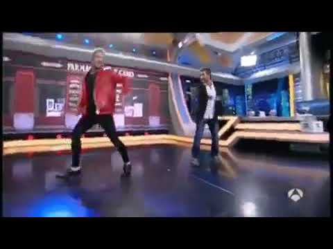 Bisbi en el hormiguero bailando la sintonía de Farmacia de Guardia con Pablo😍