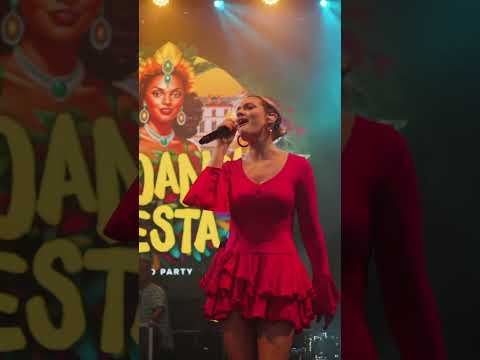 Roman zEs Band and Valeria Pasa performing the legendary Volare #liveperformance