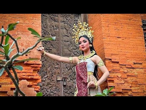 "NI DIAH TANTRI" UJI KOMPETENSI KEAHLIAN SENI TARI SMKN 5 DENPASAR