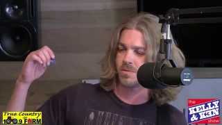 Bucky Covington performs &#39;Different World&#39; LIVE