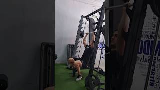 PRESS MILITAR SENTADO EN MULTIPOWER