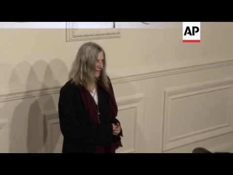 Singer Patti Smith arrives at the CHANEL Paris-Salzburg 2014/2015 Metiers d'Art Collection in New Yo