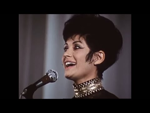 Yaffa Yarkoni יפה ירקוני  - Biti At Bocha O Tzocheket בתי את בוכה או צוחקת (live in France, 1969)