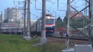 preview picture of video 'ЧС7-032 с фирменным  поездом №602Я 'Рыбинск' Москва Рыбинск'