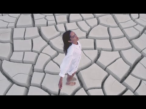 Emilia Kanareli and Minos EMI