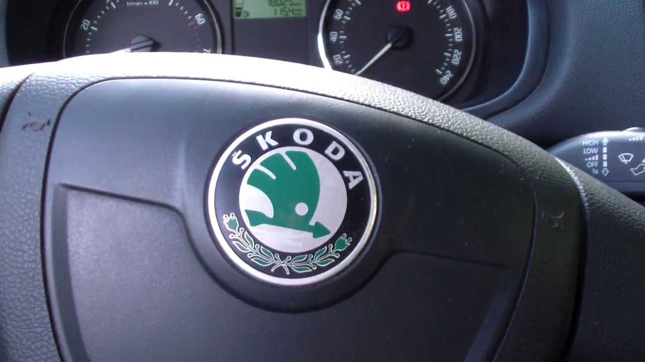 Как выключить задний дворник Škoda Fabia 2