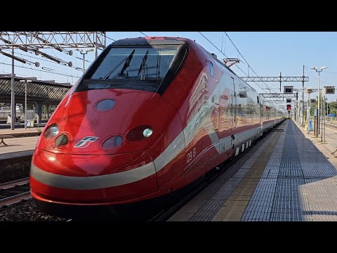 Frecciarossa 8819 Milano Centrale - Bari Centrale in transito a Milano Rogoredo