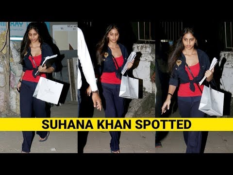 SPOTTED : Suhana Khan post her salon-session in the city