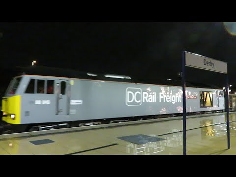 Derby Classic Traction!! DRS 37259 & 37059 (Snowploughs) pass DCR 60046 (empty Stone) - 28/11/19.