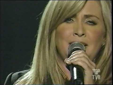 Nathalie Simard  -  La vie me tue  ( Claude Dubois )  émission :  Star Académie   2005