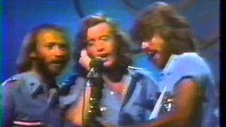 Bee Gees - How Can You Mend A Broken Heart  LIVE @ Soundstage, Chicago 1975  9/19