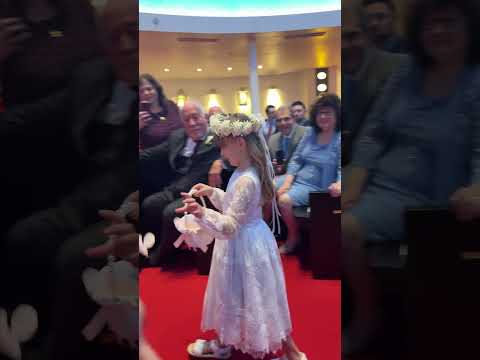 Lilys flower girl dreams come true! ✨Thank you Doloris Petunia for creating this dress just for her!