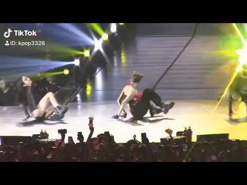 Lisa solo stage - Wembley Arena - London