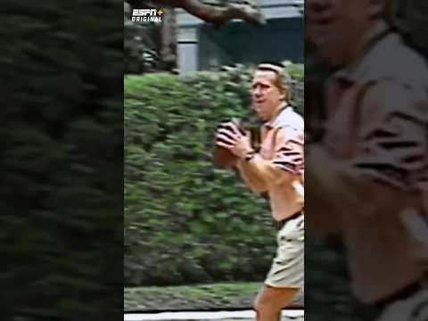 Peyton Manning can’t throw like his dad did! | #shorts