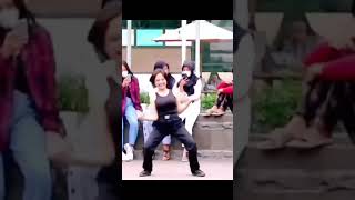 Download lagu di goyang jeje yang lagi viral..!! 🤣 #shorts #tiktok #viral mp3