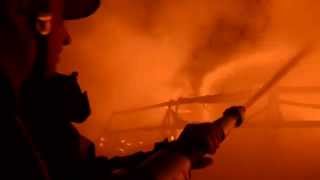 preview picture of video 'Incendiu la un depozit de anvelope din Rădăuţi - 10 septembrie 2014'