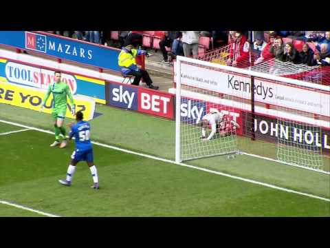 Blades 0-0 Gillingham - match action