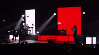 Mc Solaar Intro / L&#39;aigle ne chasse pas les mouches Live à l&#39;accorHotels Arena le 22 Novembre 2018