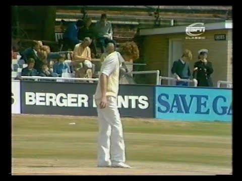 ENGLAND v AUSTRALIA 3rd TEST MATCH DAY 5 SESSION 1 HEADINGLEY JULY 21 1981 BOB WILLIS IAN BOTHAM
