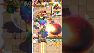 I Faced the #1 LAVA HOUND Player 😱 - Deck Guide by Ian77