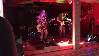 NYE Show (Tired Lion Covers) - Sarah Jane Music